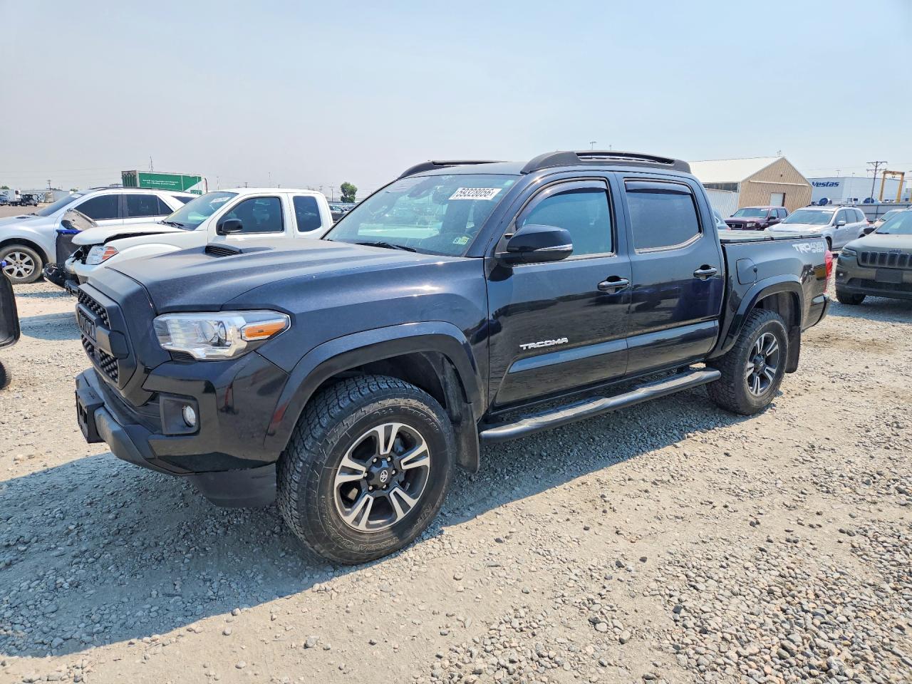 Toyota Tacoma 2018 — vehículo de subasta Copart